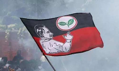 मदुरै में AIADMK स्टोर पर 12 मार्च को कॉर्पोरेशन स्कैम मदुरै में AIADMK स्टोर पर 12 मार्च को कॉर्पोरेशन स्कैम