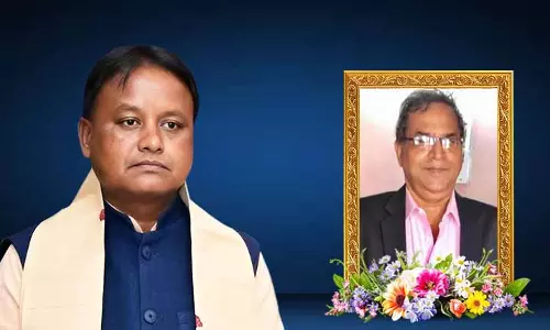 CM Majhi ने वरिष्ठ पत्रकार आशुतोष मिश्रा के निधन पर शोक व्यक्त किया