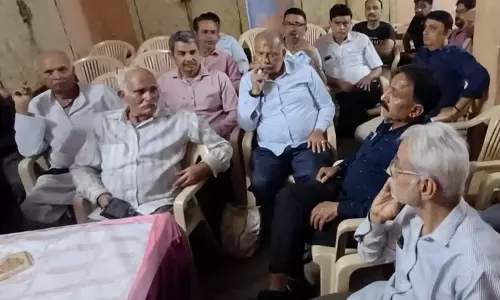 Farrukhabad: भगवान झूलेलाल जयंती के लिए सिंधी पंचायत ने बनाई योजना Farrukhabad: भगवान झूलेलाल जयंती के लिए सिंधी पंचायत ने बनाई योजना