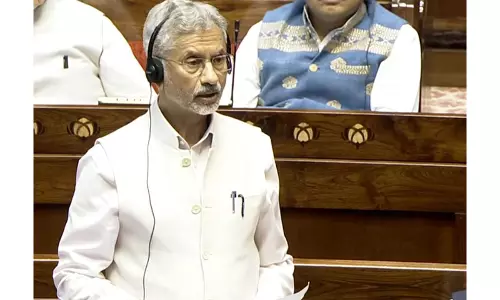 बातचीत और कूटनीति जारी रहनी चाहिए: Jaishankar ने संसद को बिगड़े हुए पश्चिम एशिया संकट के बारे में बताया बातचीत और कूटनीति जारी रहनी चाहिए: Jaishankar ने संसद को बिगड़े हुए पश्चिम एशिया संकट के बारे में बताया