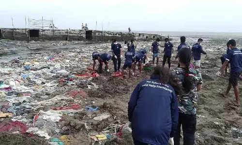 Mumbai : बीएमसी ने बांद्रा के चिंबई बीच की सफाई के लिए ₹1 करोड़ के कॉन्ट्रैक्ट को मंज़ूरी दी