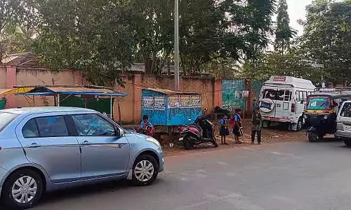 Anavatti : पार्किंग और फुटपाथ सिस्टम की ज़रूरत Anavatti : पार्किंग और फुटपाथ सिस्टम की ज़रूरत