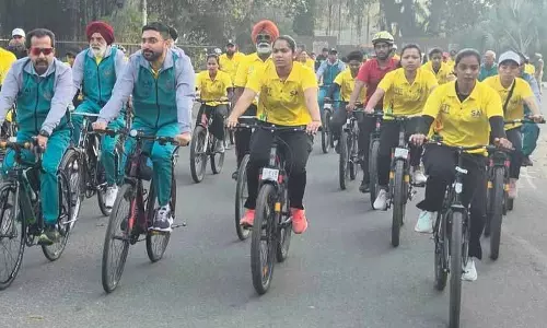 Patiala: IWD पर साइकिल रैली में 500 से ज़्यादा लोगों ने हिस्सा लिया