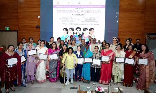 महिला दिवस, Chandigarh प्रशासन ने 27 सफल महिलाओं को सम्मानित किया, ‘प्रेरणा 2.0’ बुकलेट जारी की महिला दिवस, Chandigarh प्रशासन ने 27 सफल महिलाओं को सम्मानित किया, ‘प्रेरणा 2.0’ बुकलेट जारी की