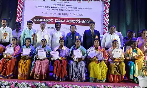 अगर महिलाएं सशक्त होंगी तो परिवार और समाज सशक्त होगा: Minister अगर महिलाएं सशक्त होंगी तो परिवार और समाज सशक्त होगा: Minister