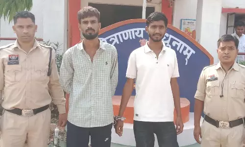 अभनपुर में चाकू और तलवार लहराने वाले गिरफ्तार