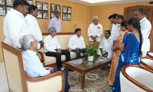 BRS ने काजीपेट कोच फैक्ट्री और विस्थापित परिवारों के लिए नौकरियों पर स्पष्टता मांगी