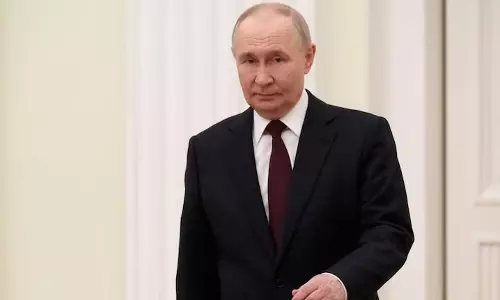 Putin की खांसी वाली क्लिप से उनकी सेहत को लेकर नई अटकलें लगाई जा रही