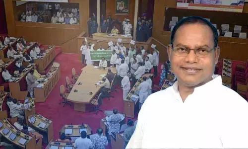कांग्रेस ने पेसा लागू न करने पर Odisha सरकार को घेरा, स्पीकर से फैसला मांगा कांग्रेस ने पेसा लागू न करने पर Odisha सरकार को घेरा, स्पीकर से फैसला मांगा