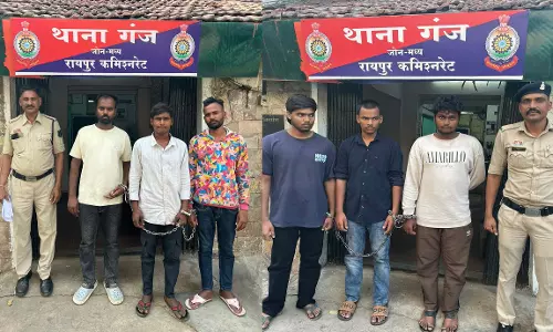 चुनाभट्ठी और तेलघानी नाका में गंज पुलिस की बड़ी कार्रवाई, 6 बदमाश गिरफ्तार चुनाभट्ठी और तेलघानी नाका में गंज पुलिस की बड़ी कार्रवाई, 6 बदमाश गिरफ्तार