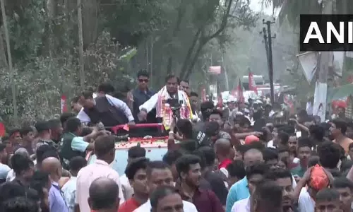 Himanta Biswa Sarma ने Tihu में निकाली जन आशीर्वाद यात्रा