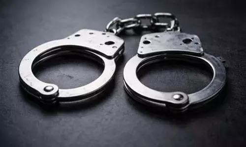 10 दिन में 73 लाख की चोरी का खुलासा, मास्टरमाइंड आदित्य कुमार सहित 8 गिरफ्तार 10 दिन में 73 लाख की चोरी का खुलासा, मास्टरमाइंड आदित्य कुमार सहित 8 गिरफ्तार