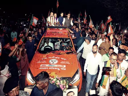 असम में जन आशीर्वाद यात्रा को लोगों का रिस्पॉन्स भाजपा के लिए मजबूत समर्थन दिखाता है: सीएम सरमा असम में जन आशीर्वाद यात्रा को लोगों का रिस्पॉन्स भाजपा के लिए मजबूत समर्थन दिखाता है: सीएम सरमा