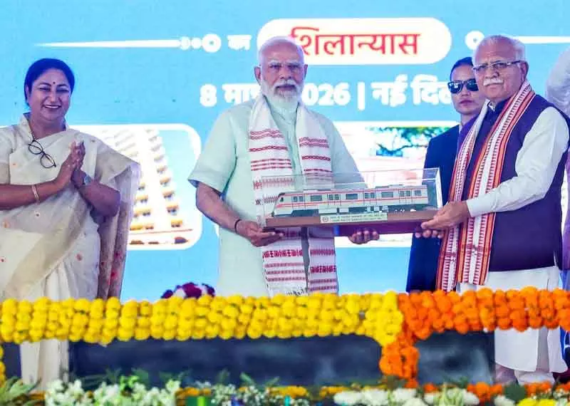 Modi: Delhi AAP के काम कम-बहाने ज़्यादा मॉडल से छुटकारा मिला, BJP में विकास तेज़ हुआ Modi: Delhi AAP के काम कम-बहाने ज़्यादा मॉडल से छुटकारा मिला, BJP में विकास तेज़ हुआ