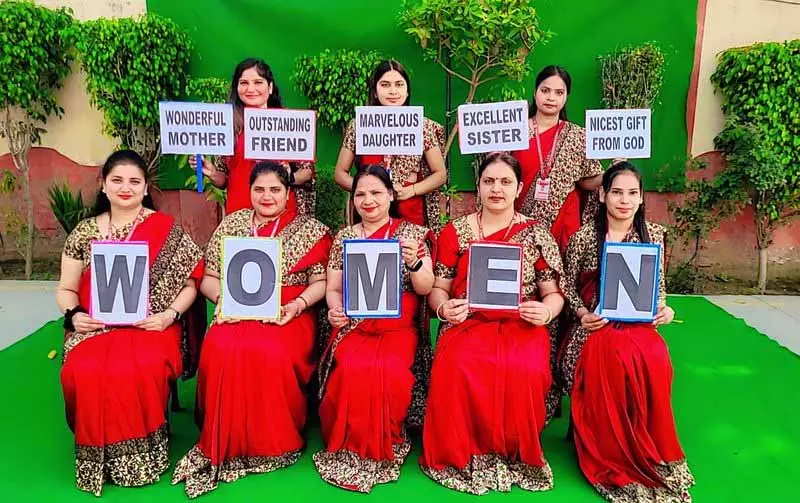 Punjab: महिलाओं के लिए 1,000 रुपये से ज़्यादा के भत्ते के लिए सरकार को बधाई Punjab: महिलाओं के लिए 1,000 रुपये से ज़्यादा के भत्ते के लिए सरकार को बधाई