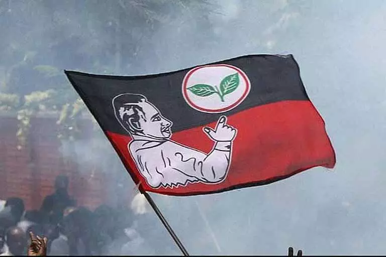 मदुरै में AIADMK स्टोर पर 12 मार्च को कॉर्पोरेशन स्कैम मदुरै में AIADMK स्टोर पर 12 मार्च को कॉर्पोरेशन स्कैम
