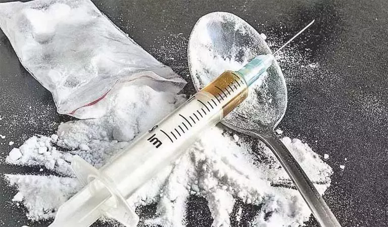 चिट्टे का मेन सप्लायर चंडीगढ़़ से गिरफ्तार चिट्टे का मेन सप्लायर चंडीगढ़़ से गिरफ्तार