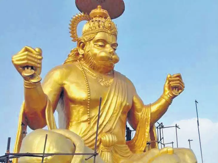 Bareilly: नुमान जी की विशाल मूर्ति लगी रामायण वाटिका में Bareilly: नुमान जी की विशाल मूर्ति लगी रामायण वाटिका में