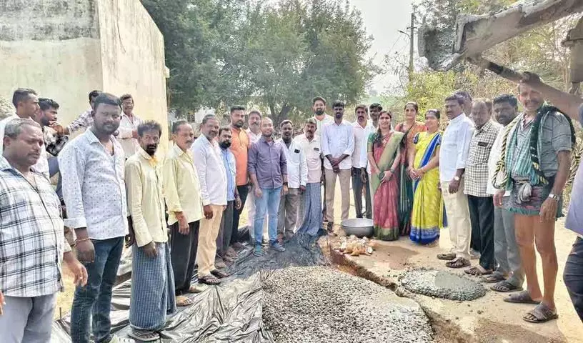 नारायणगिरी गांव के विकास के लिए प्रयास: सरपंच Putta Renuka नारायणगिरी गांव के विकास के लिए प्रयास: सरपंच Putta Renuka