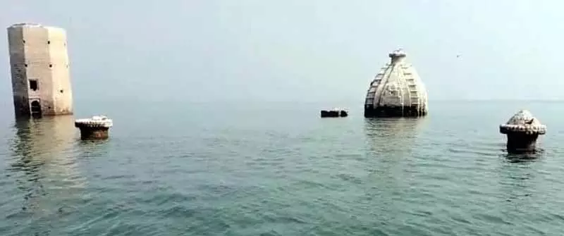 Pong का पानी कम होने पर बाथू की लड़ी फिर से उभरी Pong का पानी कम होने पर बाथू की लड़ी फिर से उभरी