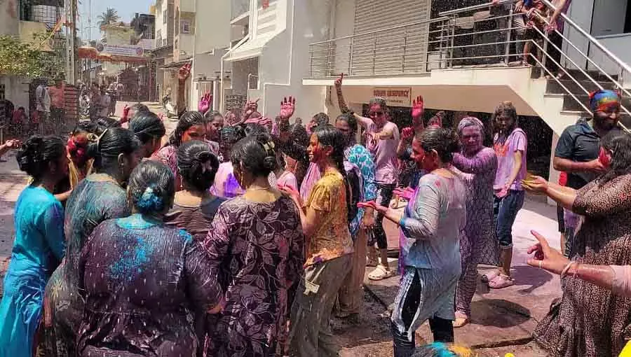 Belgaum : कुंदनगरी में रंग पंचमी का जश्न Belgaum : कुंदनगरी में रंग पंचमी का जश्न