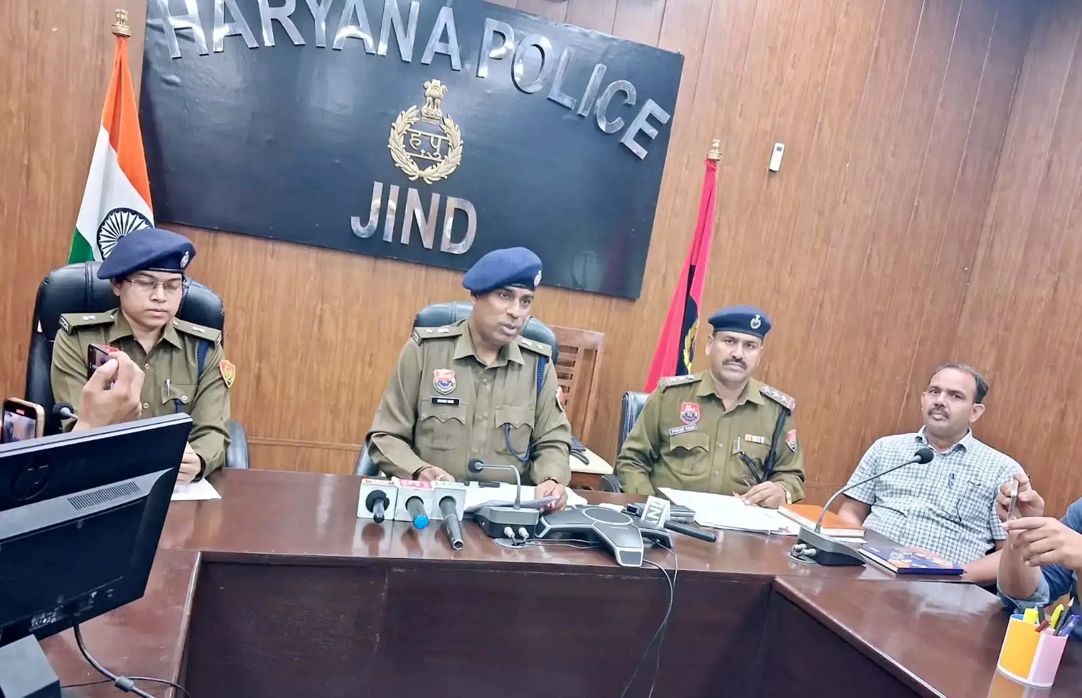 Jind: आग से झुलसी महिला की मौत, फैक्टरी हादसे में कुल मृतक 7 Jind: आग से झुलसी महिला की मौत, फैक्टरी हादसे में कुल मृतक 7