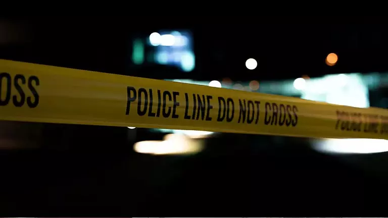 काम पर जाते समय हुए accident में दो लोगों की मौत, 12 घायल काम पर जाते समय हुए accident में दो लोगों की मौत, 12 घायल