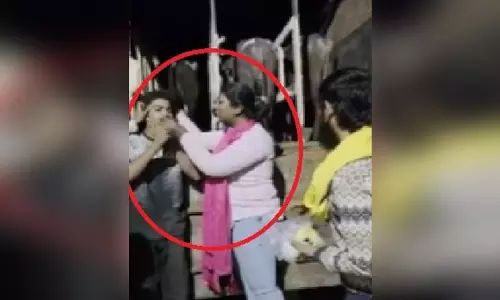 ट्रक चालक को जबरन गोबर खिलाने का मामला, वीडियो वायरल होते ही हड़कंप