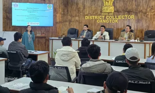 Gangtok DDMA ने स्कूली छात्रों और शिक्षकों के लिए आपदा तैयारी प्रशिक्षण शुरू Gangtok DDMA ने स्कूली छात्रों और शिक्षकों के लिए आपदा तैयारी प्रशिक्षण शुरू