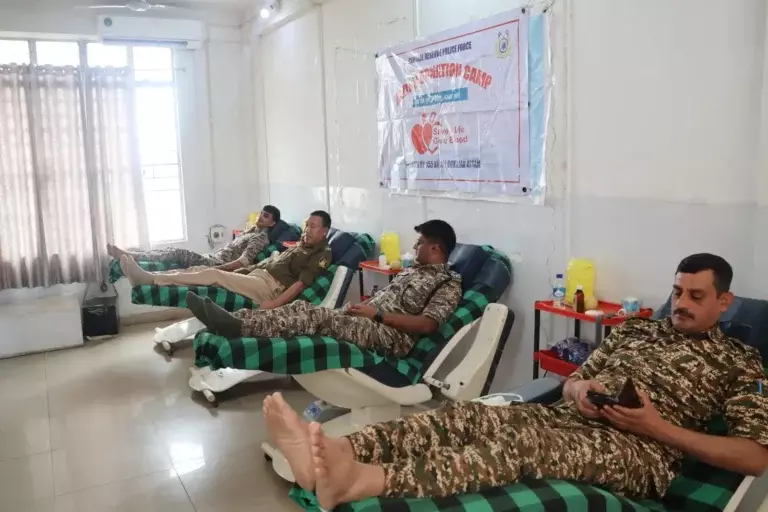 155वीं बटालियन सीआरपीएफ ने Dimapur में रक्तदान शिविर लगाया 155वीं बटालियन सीआरपीएफ ने Dimapur में रक्तदान शिविर लगाया