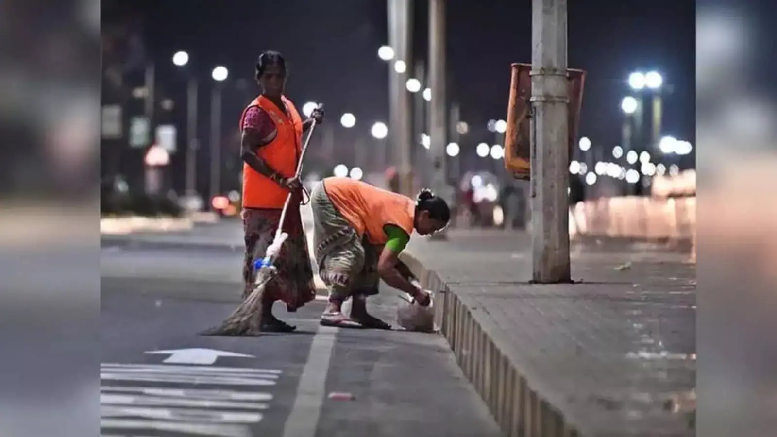 GHMC कमिश्नर ने ग्रुप-I के ट्रेनी को सुबह-सुबह सैनिटेशन पर निगरानी के लिए लगाया