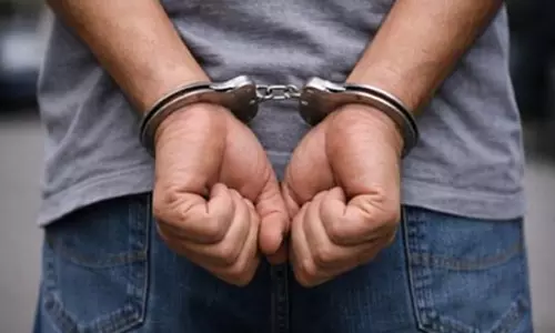 दिल्ली के शाहबाद डेरी में पुलिस और बदमाशों की मुठभेड़, दो आरोपी गिरफ्तार