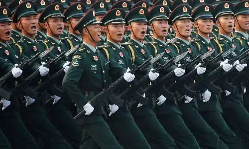 दुनिया में उथल-पुथल के बीच China ने रक्षा खर्च बढ़ाया
