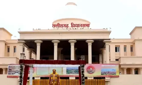 आज भी विधानसभा के गर्भ गृह में नारेबाजी, कांग्रेस के सभी विधायक सस्पेंड आज भी विधानसभा के गर्भ गृह में नारेबाजी, कांग्रेस के सभी विधायक सस्पेंड