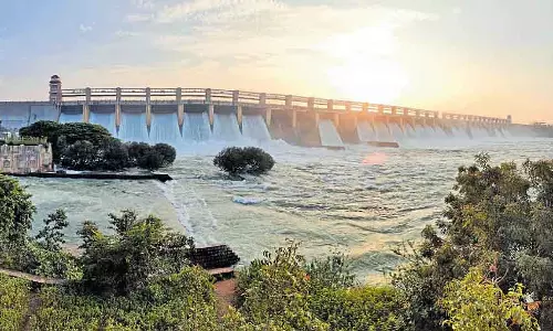 Tungabhadra Dam : 14वें क्रेस्टगेट का इंस्टॉलेशन पूरा हुआ
