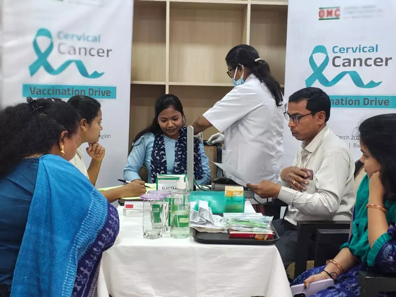 OMC ने सर्वाइकल कैंसर वैक्सीनेशन ड्राइव के साथ इंटरनेशनल विमेंस डे मनाया OMC ने सर्वाइकल कैंसर वैक्सीनेशन ड्राइव के साथ इंटरनेशनल विमेंस डे मनाया