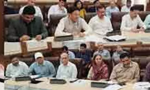 सकीना इटू ने JKMSCL के प्रदर्शन और कामकाज की समीक्षा की सकीना इटू ने JKMSCL के प्रदर्शन और कामकाज की समीक्षा की