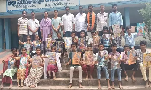 टेकुलापल्ली के छात्रों को मंगलवार को complimentary stationery मिलेगी टेकुलापल्ली के छात्रों को मंगलवार को complimentary stationery मिलेगी