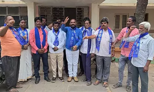 Chintamani : आंतरिक आरक्षण लागू करने और पद भरने की मांग Chintamani : आंतरिक आरक्षण लागू करने और पद भरने की मांग