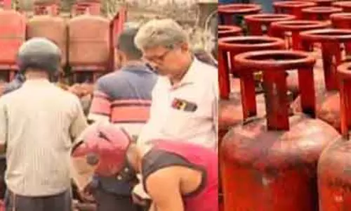 मिडिल ईस्ट में तनाव के बीच Bhubaneswar में LPG सिलेंडर के लिए लंबी कतारें दिखीं