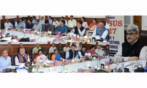 CS और जनगणना आयुक्त ने J&K के अधिकारियों को डिजिटल जनगणना-2027 की तैयारियों के बारे में जागरूक किया CS और जनगणना आयुक्त ने J&K के अधिकारियों को डिजिटल जनगणना-2027 की तैयारियों के बारे में जागरूक किया
