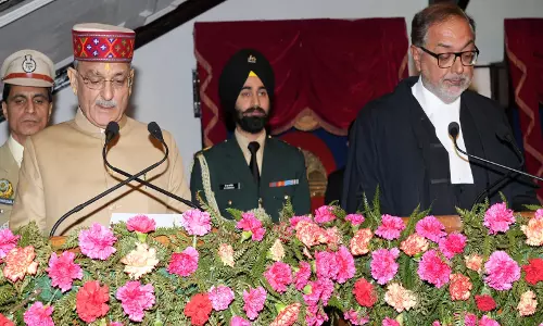 कविंदर गुप्ता ने Himachal के राज्यपाल पद की शपथ ली कविंदर गुप्ता ने Himachal के राज्यपाल पद की शपथ ली