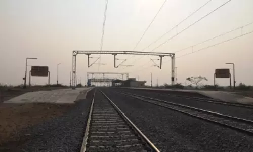 कैबिनेट ने पश्चिम बंगाल और झारखंड में 4,474 करोड़ रुपए के दो मल्टीट्रैकिंग प्रोजेक्ट्स को मंजूरी दी कैबिनेट ने पश्चिम बंगाल और झारखंड में 4,474 करोड़ रुपए के दो मल्टीट्रैकिंग प्रोजेक्ट्स को मंजूरी दी