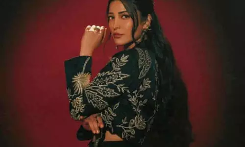 Shruti Haasan का नया गाना ‘पवाझा मल्ली’ रिलीज़ Shruti Haasan का नया गाना ‘पवाझा मल्ली’ रिलीज़
