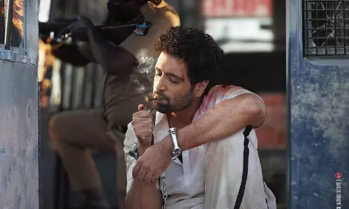 ‘डकैत’ में Adivi Sesh का नया अवतार ‘डकैत’ में Adivi Sesh का नया अवतार