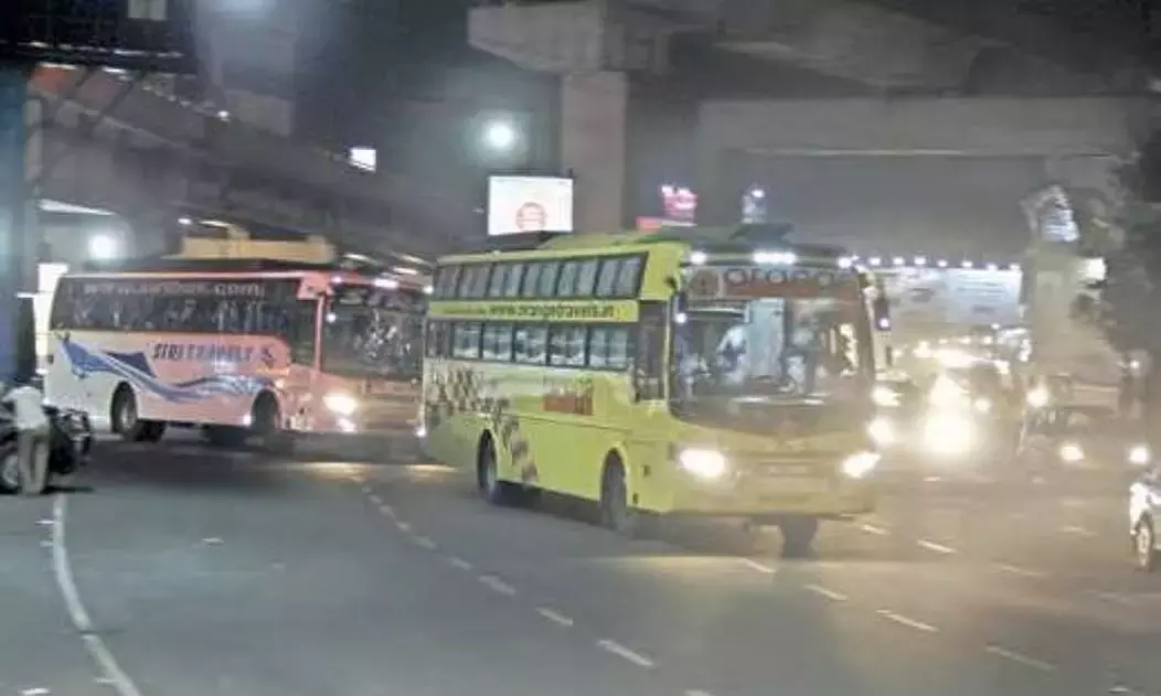 Nalgonda: लॉरी ने प्राइवेट बस को टक्कर मारी, ड्राइवर और क्लीनर की मौत Nalgonda: लॉरी ने प्राइवेट बस को टक्कर मारी, ड्राइवर और क्लीनर की मौत