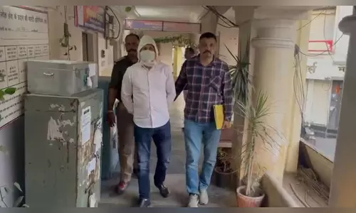 Janakpuri में बाइकर की मौत के मामले में दिल्ली पुलिस ने एक ठेकेदार को किया गिरफ़्तार Janakpuri में बाइकर की मौत के मामले में दिल्ली पुलिस ने एक ठेकेदार को किया गिरफ़्तार