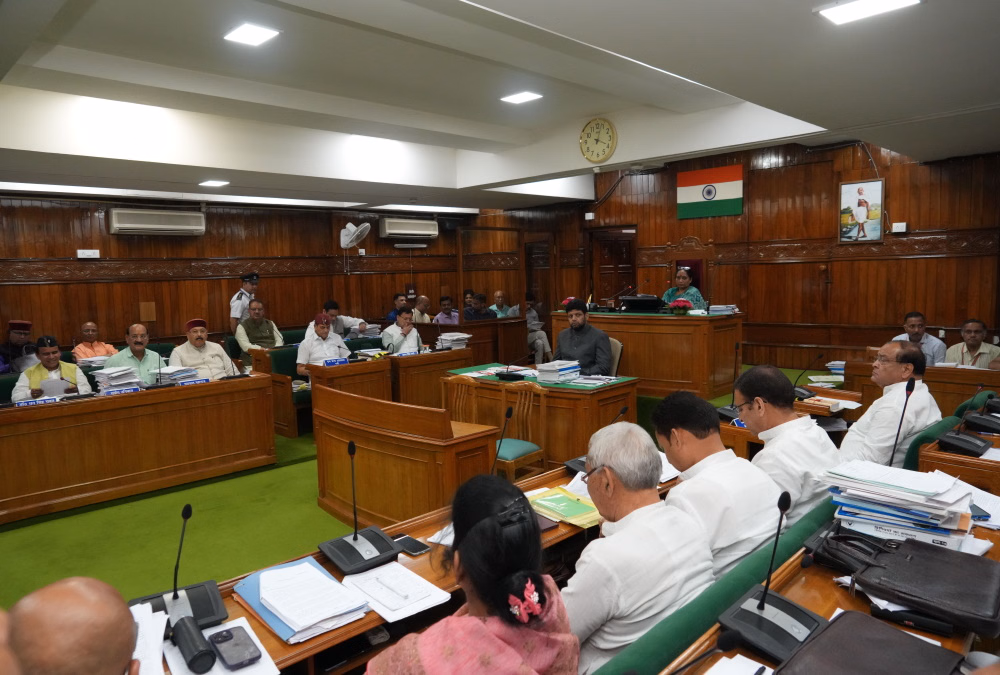 Dehradun: उत्तराखंड विधानसभा में विशेषाधिकार पर हुई जोरदार बहस Dehradun: उत्तराखंड विधानसभा में विशेषाधिकार पर हुई जोरदार बहस