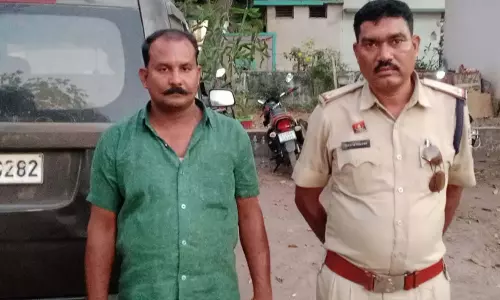 अवैध शराब परिवहन पर पुलिस की बड़ी कार्रवाई, आरोपी गिरफ्तार अवैध शराब परिवहन पर पुलिस की बड़ी कार्रवाई, आरोपी गिरफ्तार