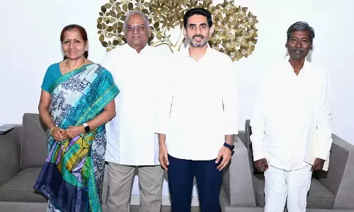 अमारा बच्चू ट्रस्ट ने P-4 पहल के तहत Nellore स्कूलों के लिए 5 करोड़ रुपये का योगदान दिया अमारा बच्चू ट्रस्ट ने P-4 पहल के तहत Nellore स्कूलों के लिए 5 करोड़ रुपये का योगदान दिया